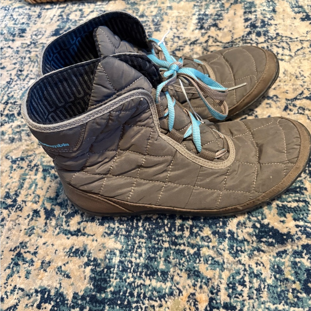 Columbia Women's Omni-Tech Winter Boots